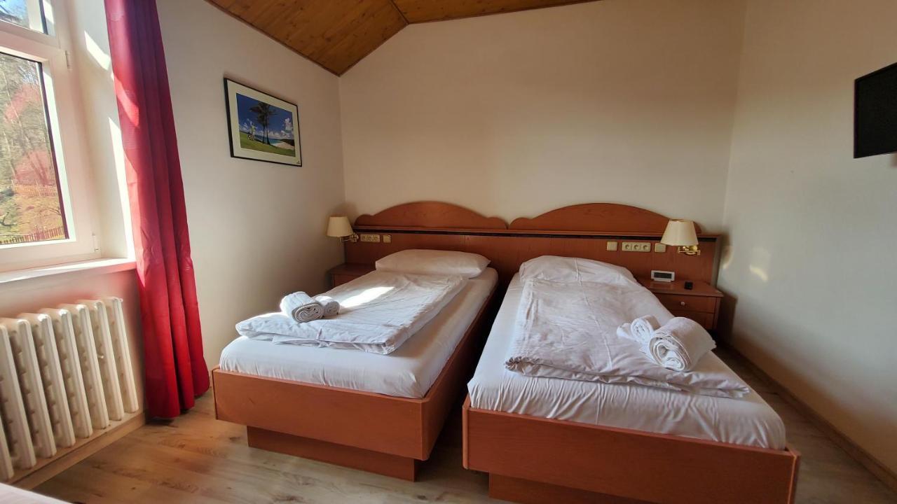 UniqHotel Česky Šternberk Exteriér fotografie