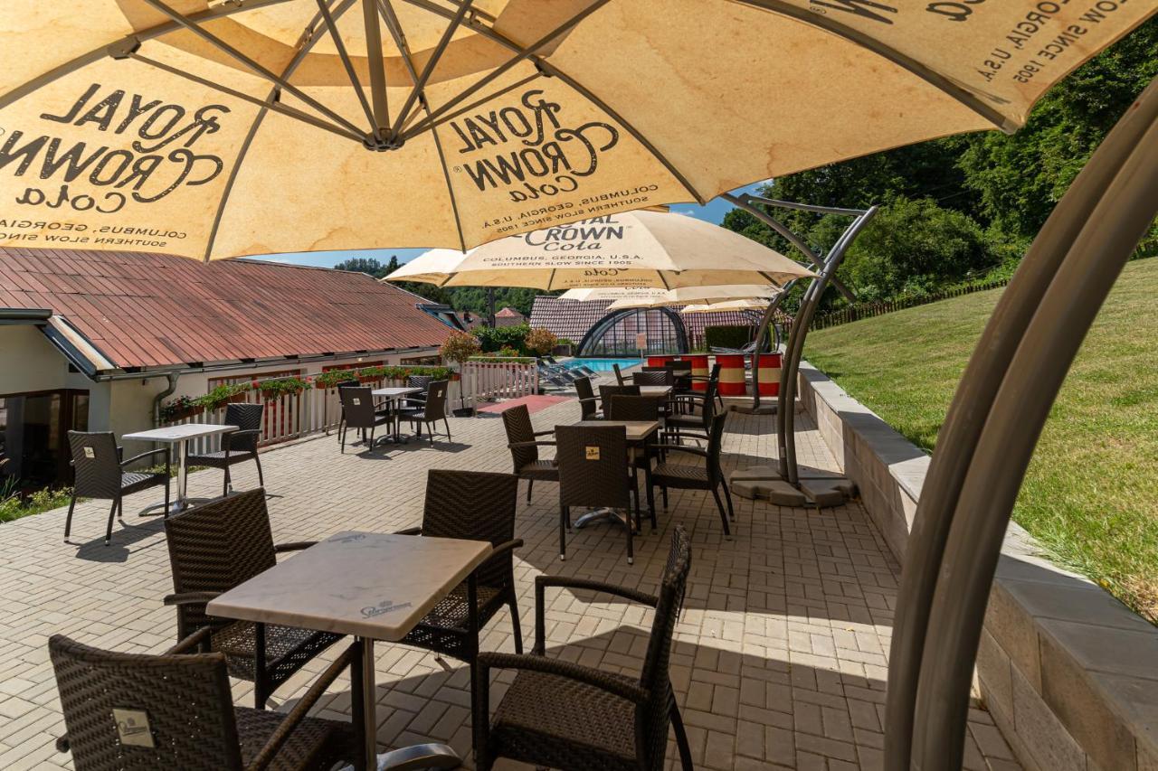 UniqHotel Česky Šternberk Exteriér fotografie
